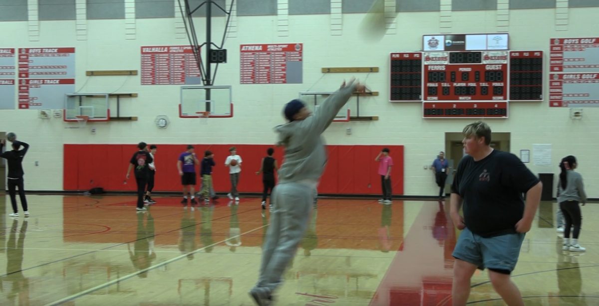 Lunch Basketball